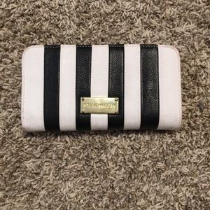 Steve Madden wallet/clutch